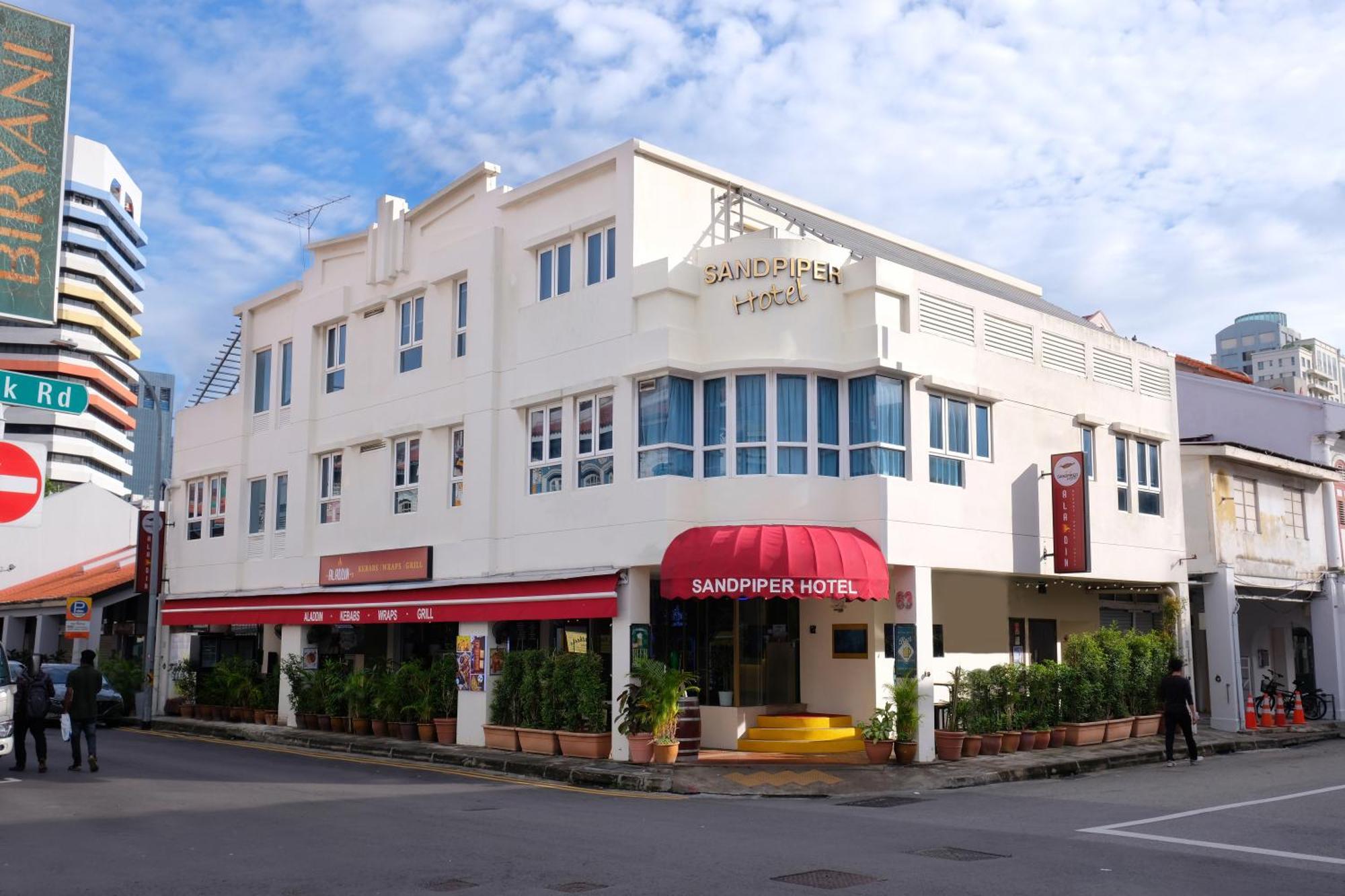 Single Sharing Room And Short Hours Stay At Sandpiper Hotel سنغافورة المظهر الخارجي الصورة
